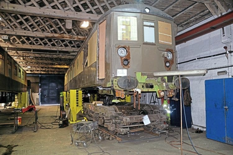 Major delays hit return of ‘Brighton Belle’ to mainline | The Railway ...