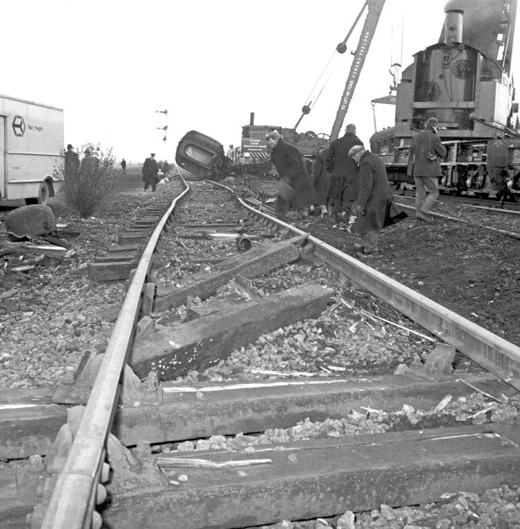 ecml-blackspot-derailment-at-danger-the-railway-magazine