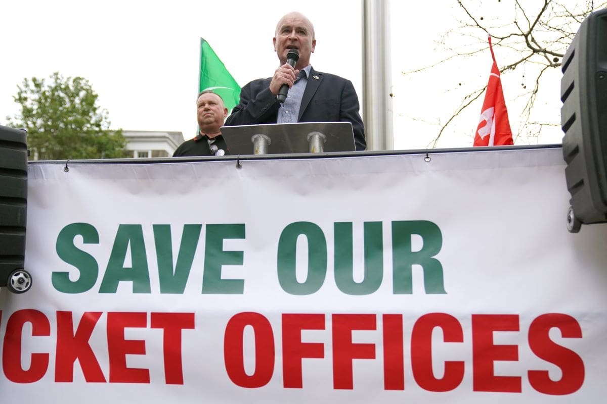 Ticket office closures consultation extended | The Railway Magazine - Vimarsana News